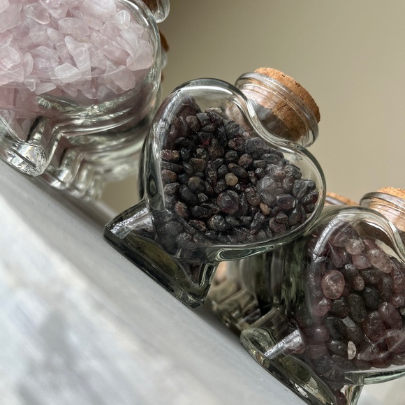 Crystal chips in Heart - Picture 4 of 7